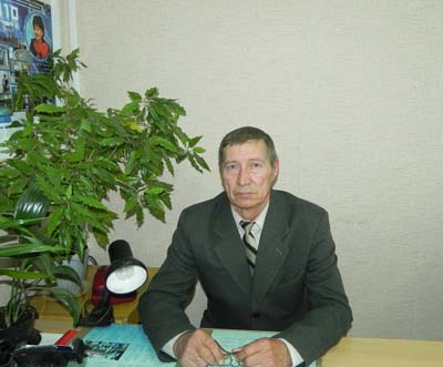 Начальник службы, Невеселов Валерий Григорьевич